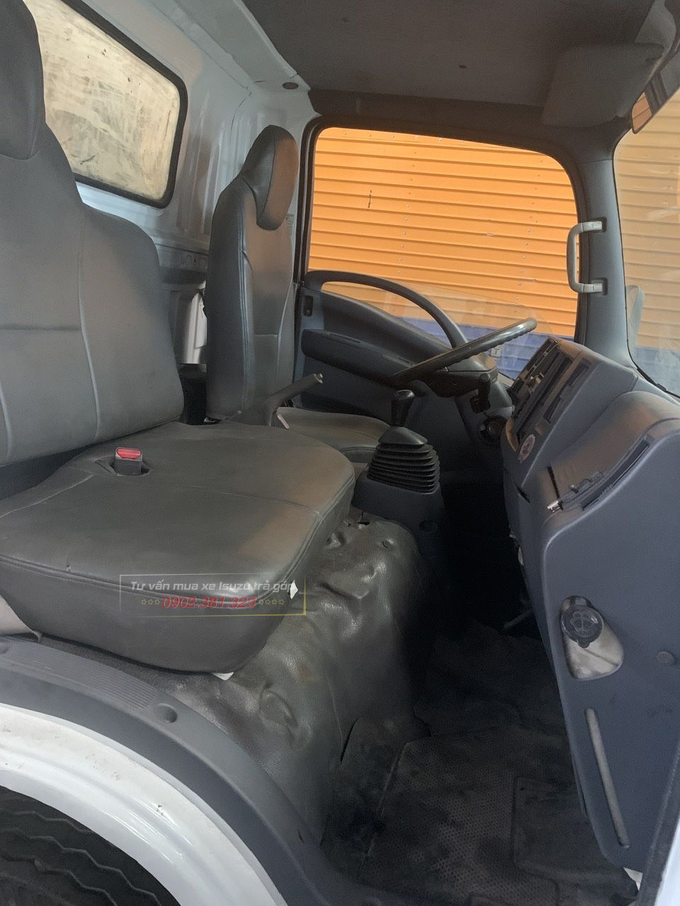 Bán xe Isuzu NMR310 thùng kín Cũ giá rẻ chất lượng cao